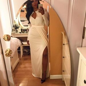 🔇SOLD🔇🔥Halston Heritage🔥Women's Evening Gown